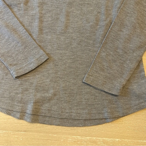 Gray Fitted Long Sleeve Henley Waffle Knit Buttoned Top - Picture 4 of 5